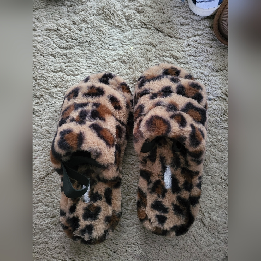 Leopard slip on shoe